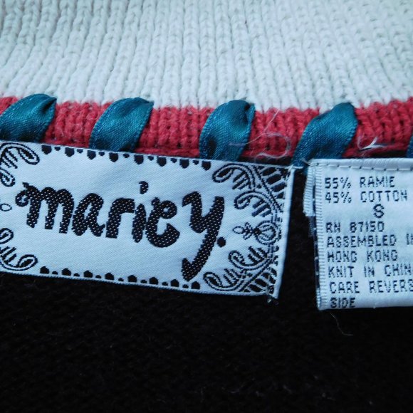 Marie Y Christmas Sweater, Women's Small - Picture 3 of 10